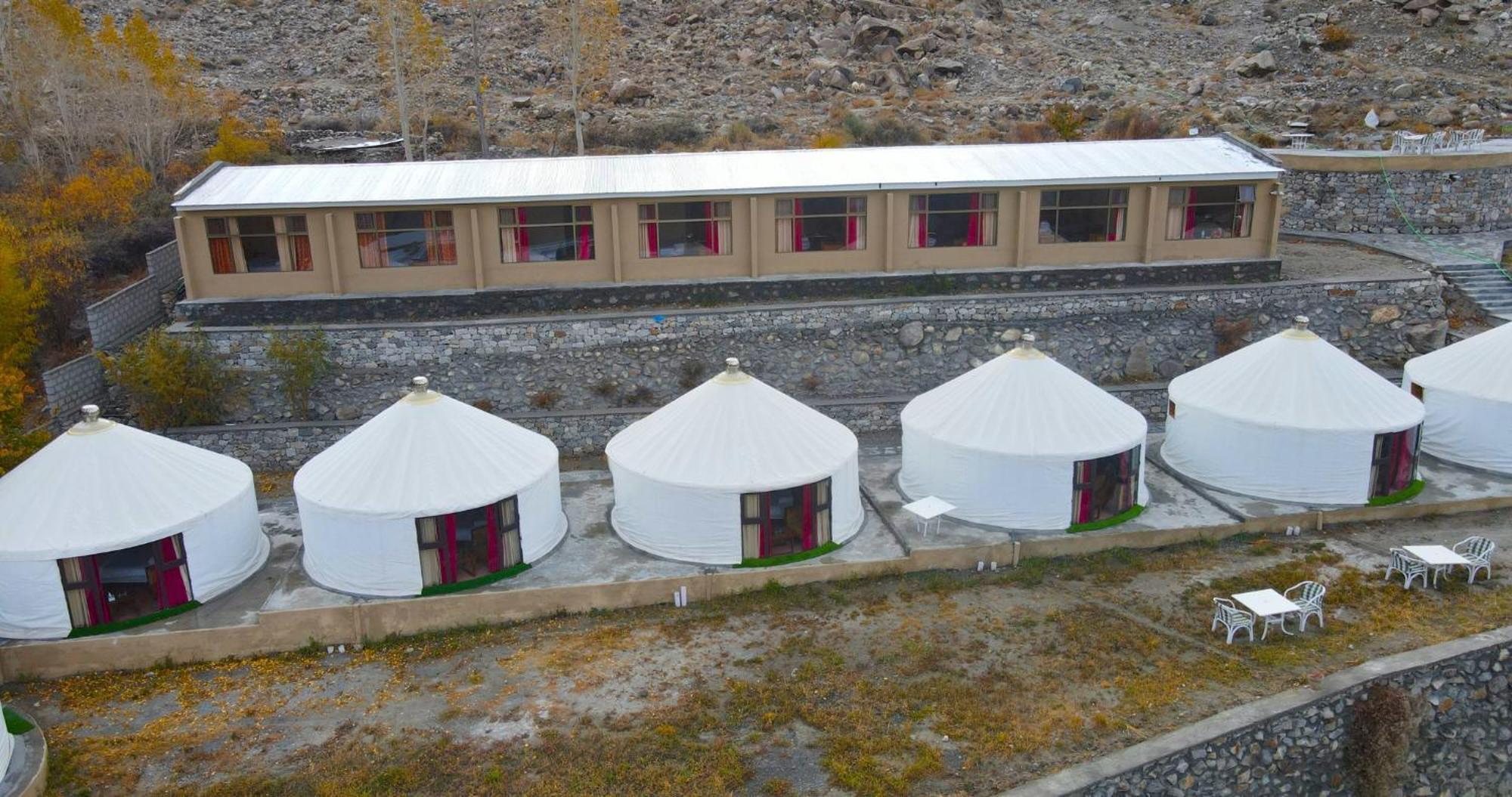 Apex Hotels And Resorts Hussaini Karimabad (Hunza) Exterior foto