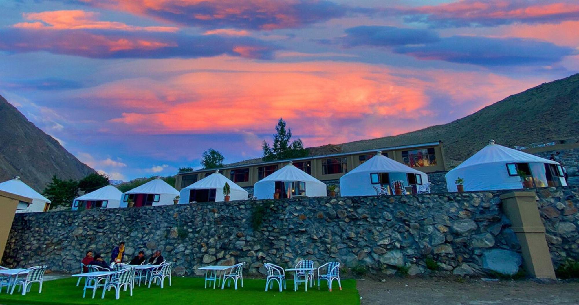 Apex Hotels And Resorts Hussaini Karimabad (Hunza) Exterior foto