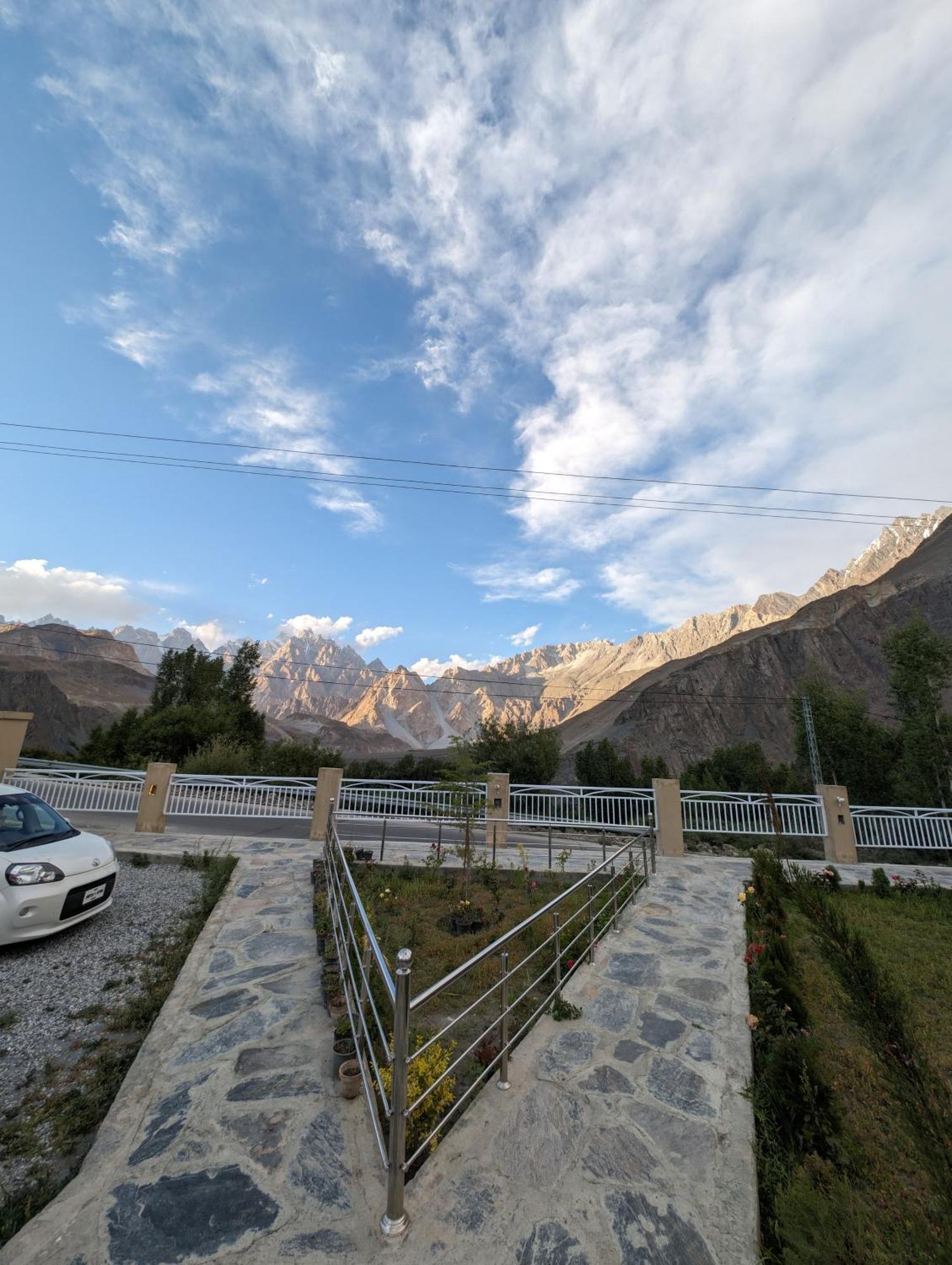 Apex Hotels And Resorts Hussaini Karimabad (Hunza) Exterior foto