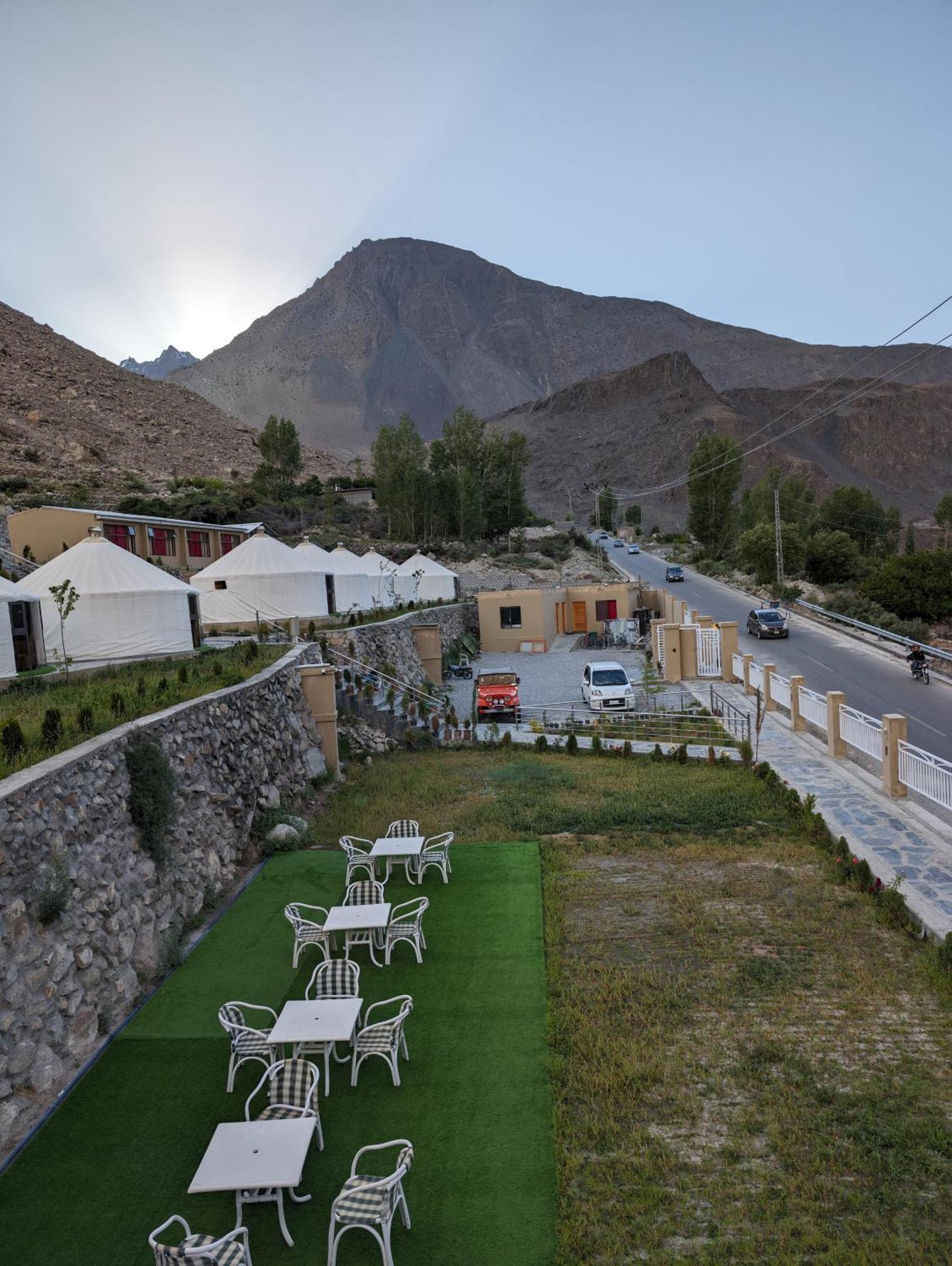 Apex Hotels And Resorts Hussaini Karimabad (Hunza) Exterior foto