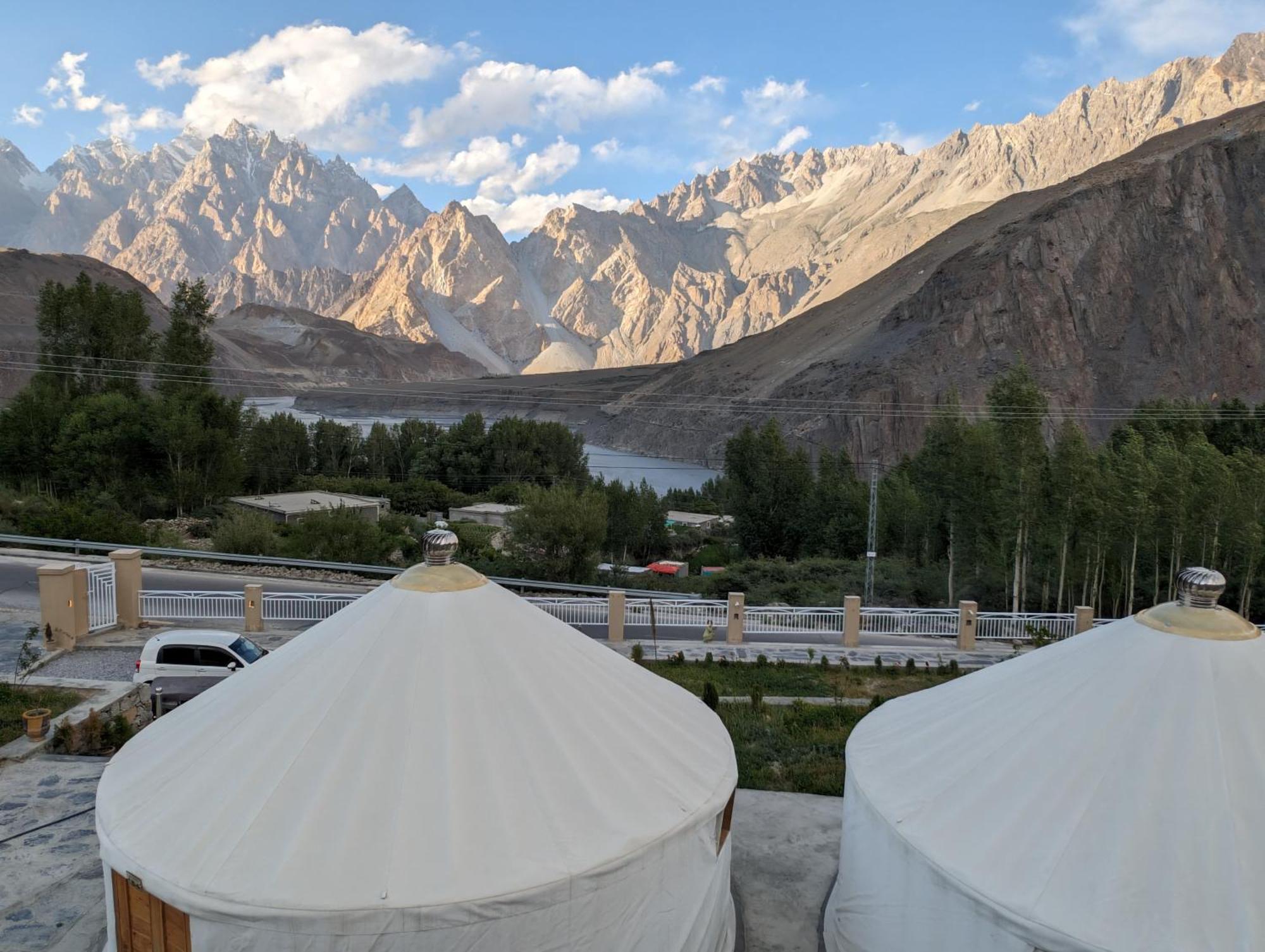 Apex Hotels And Resorts Hussaini Karimabad (Hunza) Exterior foto