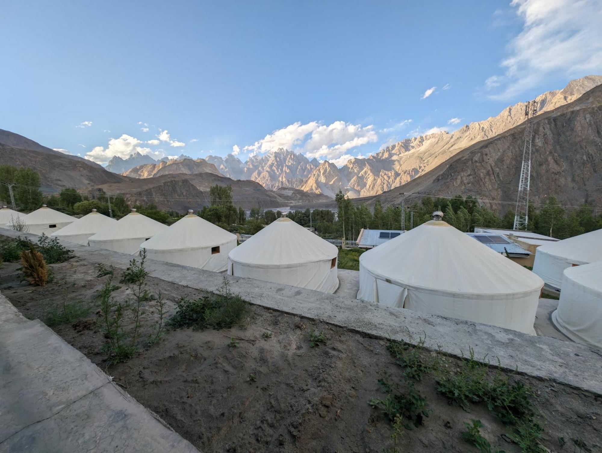 Apex Hotels And Resorts Hussaini Karimabad (Hunza) Exterior foto